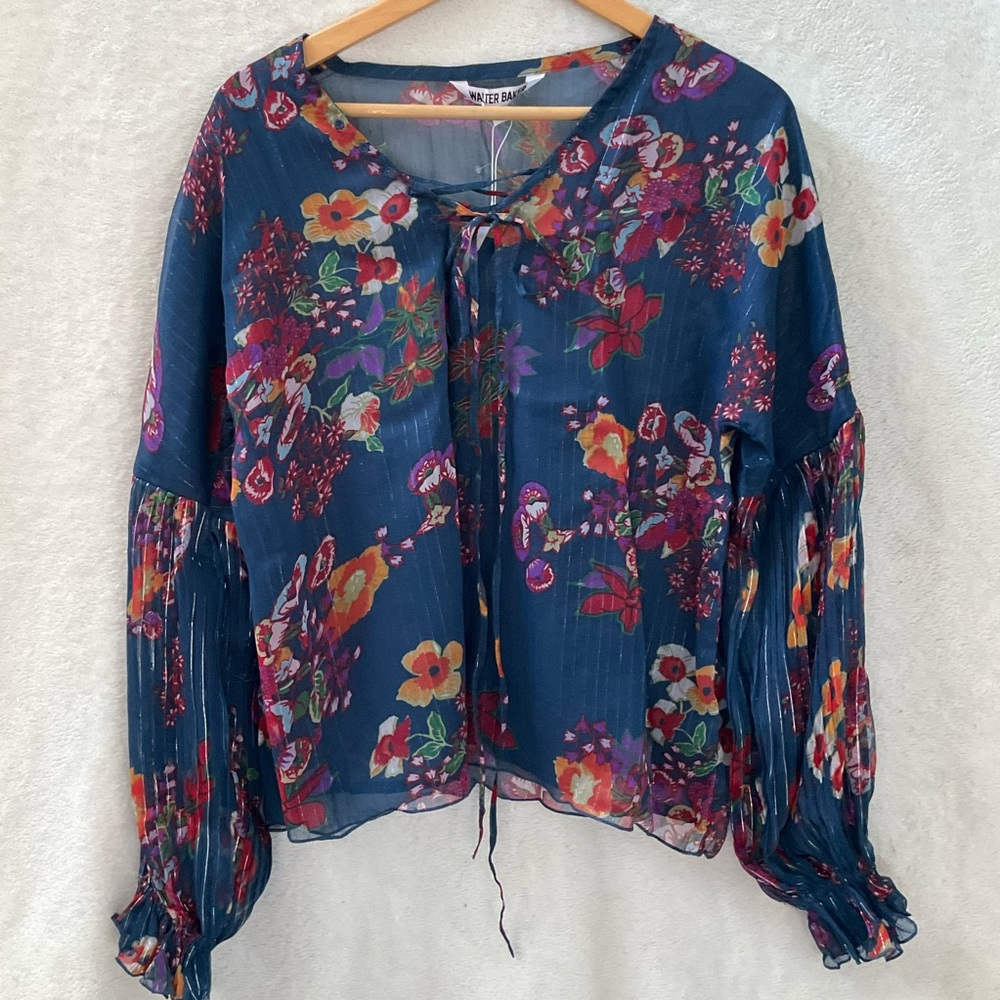 NWT WALTER BAKER Sheer Navy Floral Blouse w/ Metallic Silver Woman Large